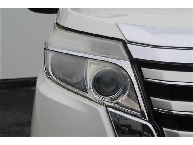 TOYOTA NOAH 2014 Image 31