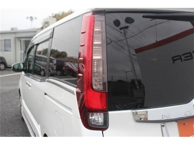 TOYOTA NOAH 2014 Image 31