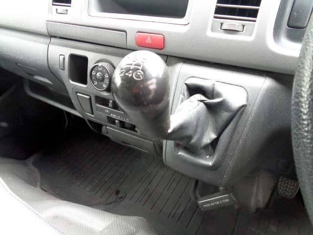 TOYOTA REGIUSACE VAN 1.25T 2010 Image 31