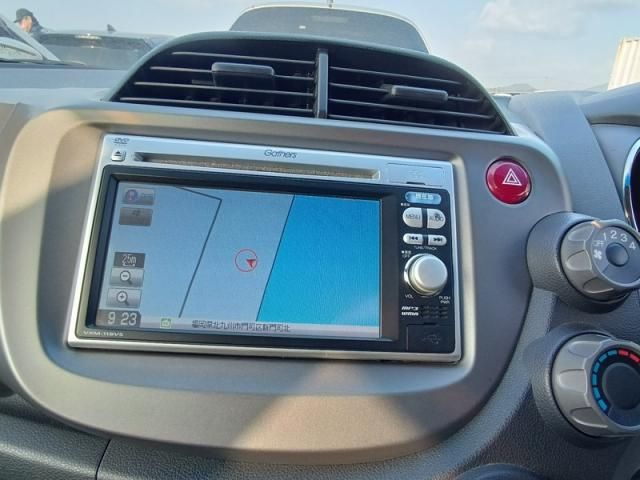 HONDA FIT 2011 Image 31