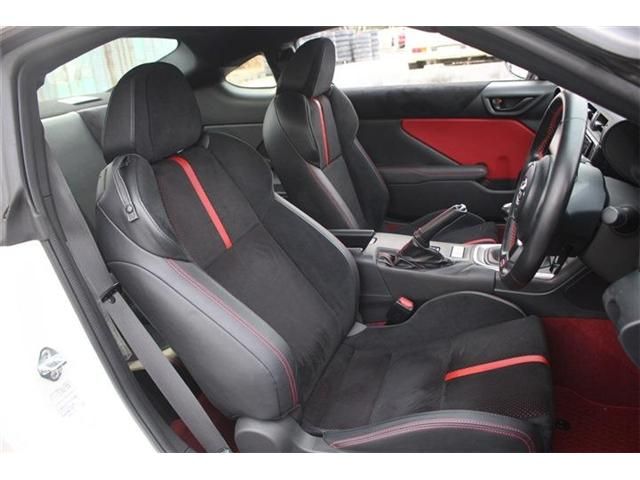 TOYOTA GR86 2021 Image 31