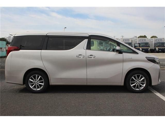 TOYOTA ALPHARD HYBRID 4WD 2020 Image 31