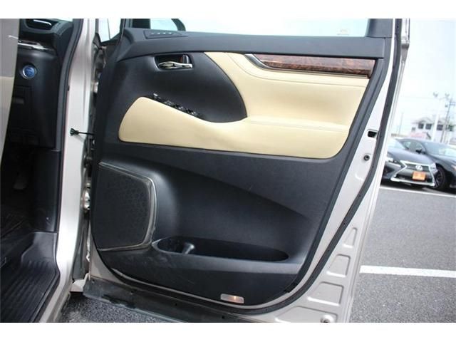 TOYOTA ALPHARD HYBRID 4WD 2020 Image 31