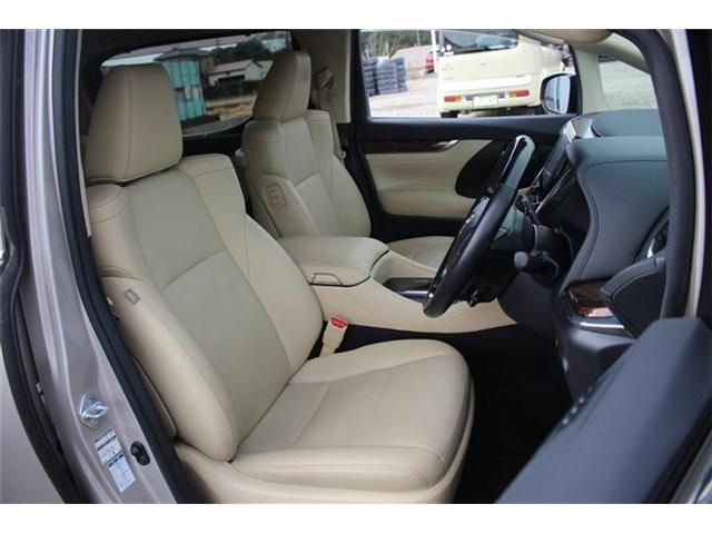 TOYOTA ALPHARD HYBRID 4WD 2020 Image 31