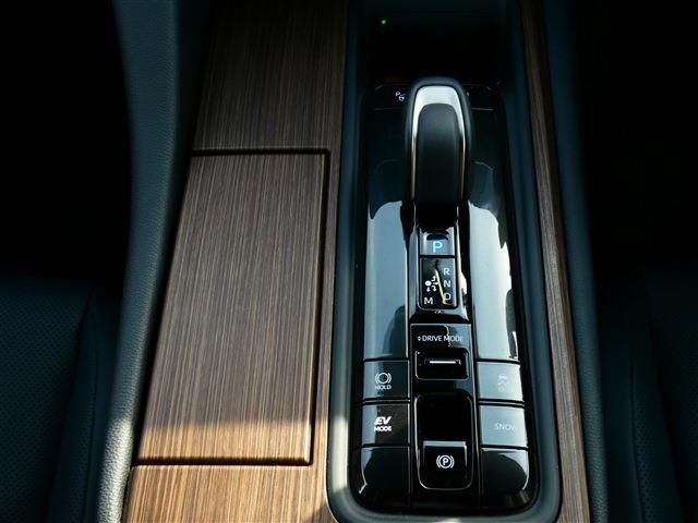 TOYOTA CROWN SEDAN HYBRID 2024 Image 31