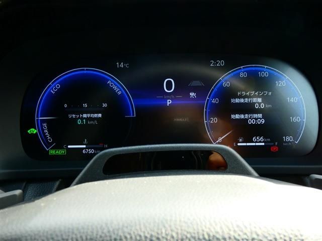 TOYOTA CROWN SEDAN HYBRID 2024 Image 31