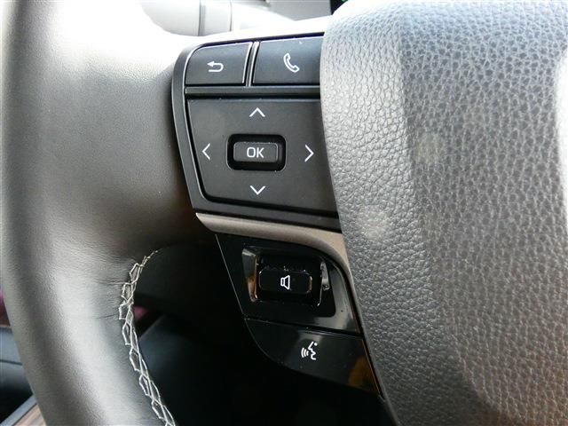 TOYOTA CROWN SEDAN HYBRID 2024 Image 31