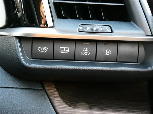 TOYOTA CROWN SEDAN HYBRID 2024 Image 31