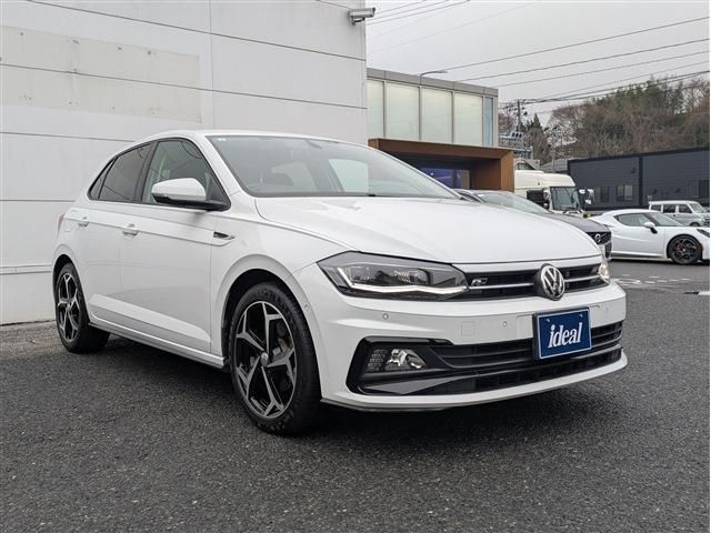 VOLKSWAGEN POLO 2019 Image 31