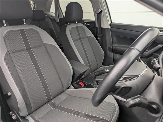 VOLKSWAGEN POLO 2019 Image 31