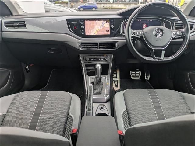 VOLKSWAGEN POLO 2019 Image 31