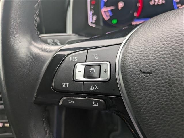 VOLKSWAGEN POLO 2019 Image 31