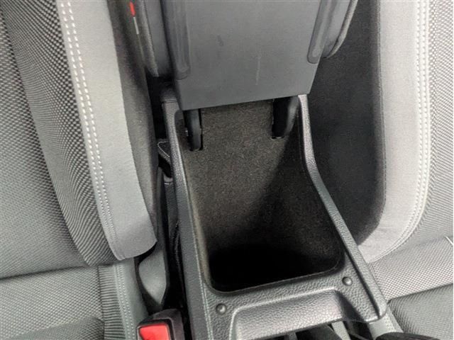 VOLKSWAGEN POLO 2019 Image 31