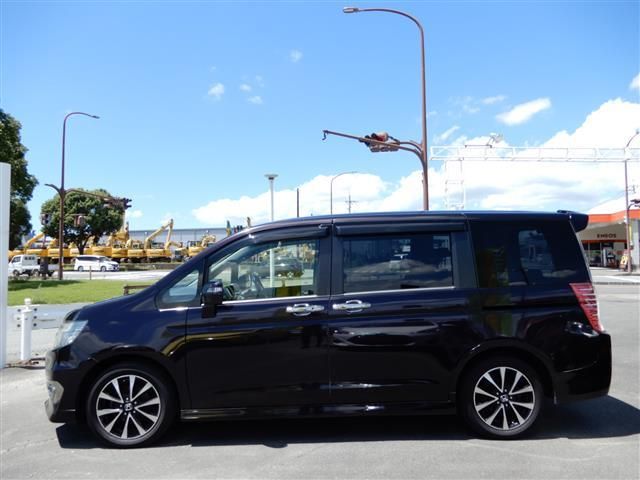 HONDA STEPWAGON SPADA 2012 Image 31