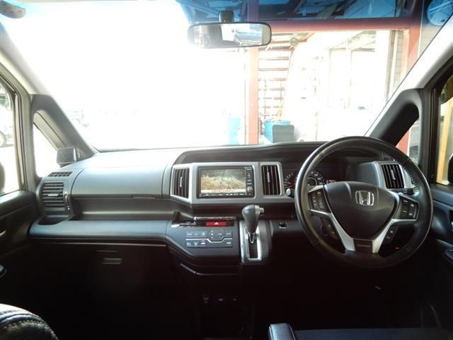 HONDA STEPWAGON SPADA 2012 Image 31