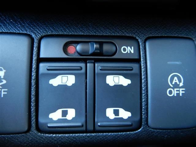 HONDA STEPWAGON SPADA 2012 Image 31