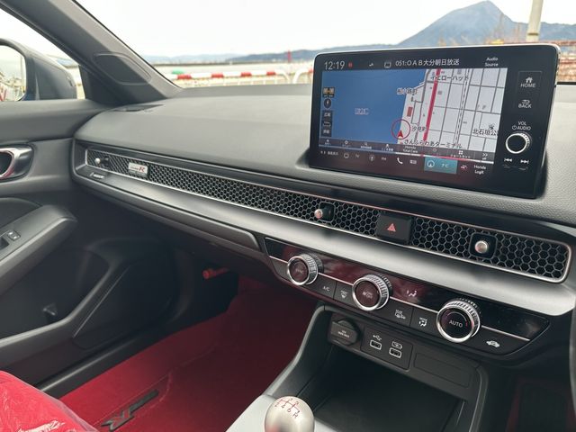 HONDA CIVIC HATCHBACK 2025 Image 31