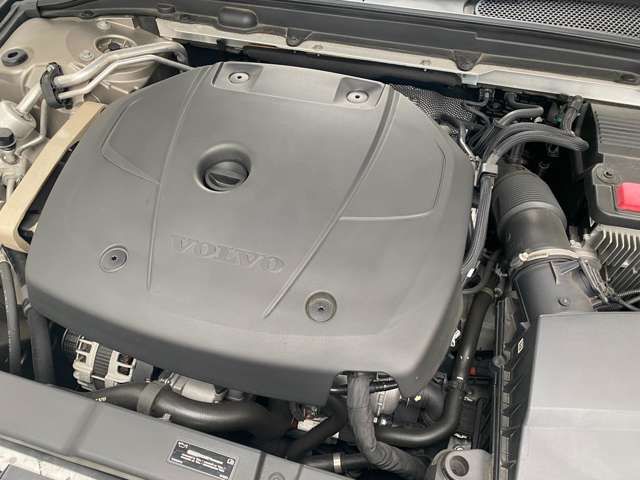 VOLVO V60 2018 Image 31