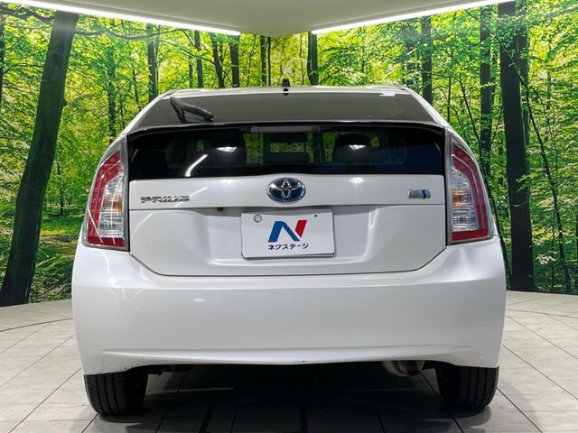 TOYOTA PRIUS 2013 Image 31