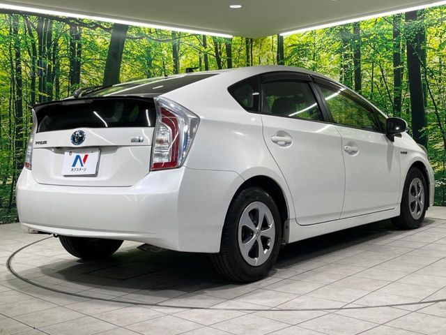 TOYOTA PRIUS 2013 Image 31