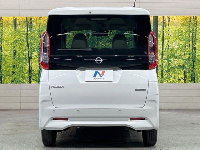 NISSAN ROOX 2024 Image 31