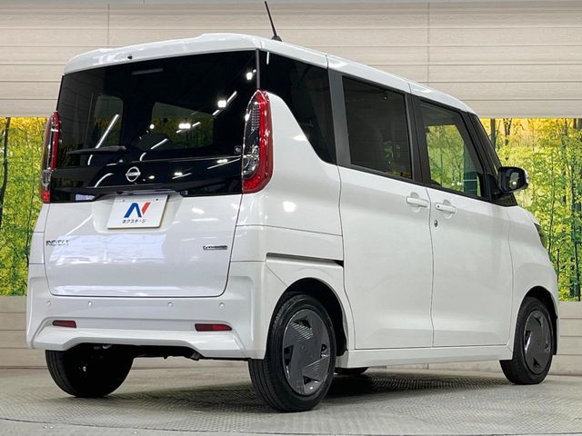 NISSAN ROOX 2024 Image 31