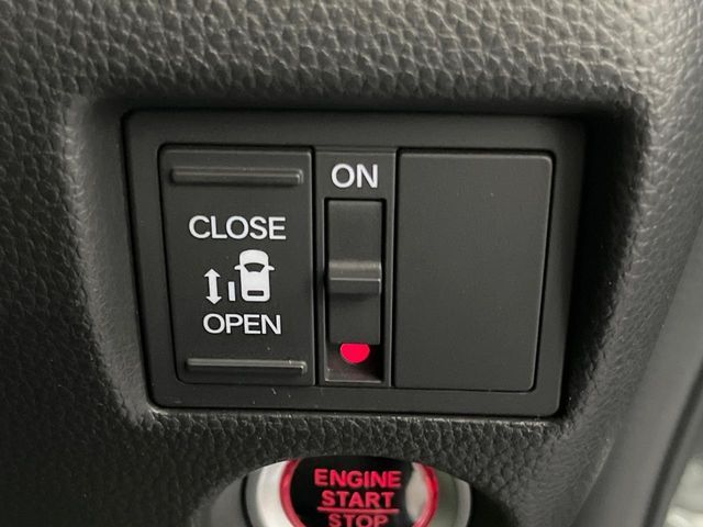 HONDA N BOX CUSTOM 2021 Image 31