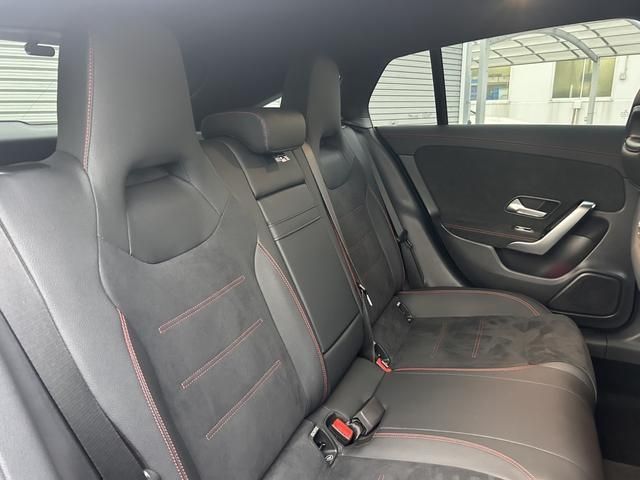 MERCEDES BENZ CLA SH 2024 Image 31