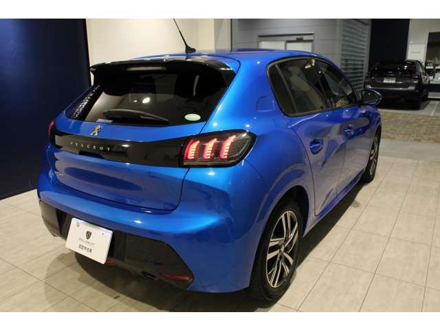 PEUGEOT 208 2020 Image 31