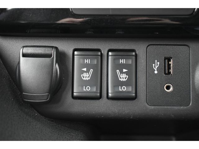 NISSAN LEAF 2019 Image 31