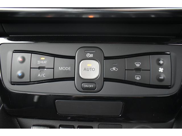 NISSAN LEAF 2019 Image 31