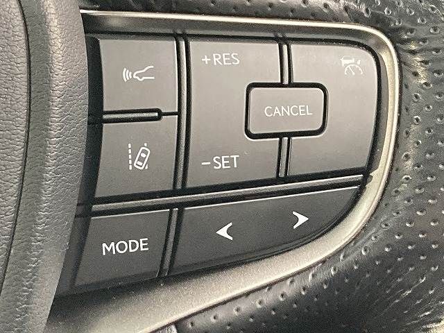 TOYOTA LEXUS UX250H 2019 Image 31