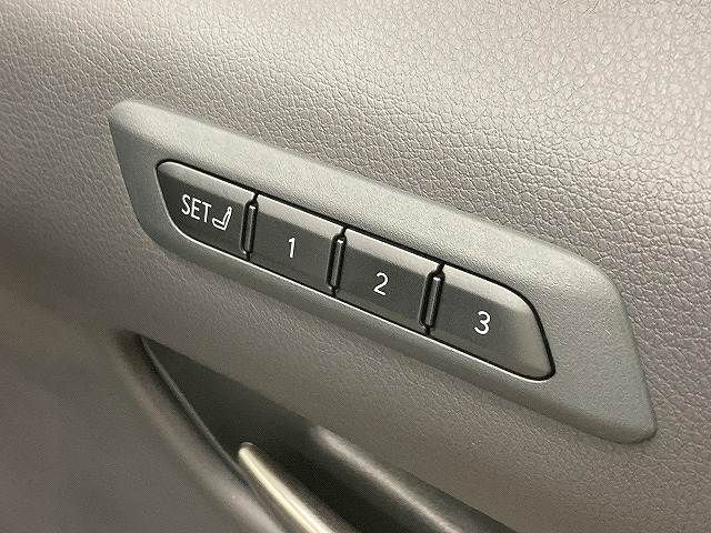 TOYOTA LEXUS UX250H 2023 Image 31