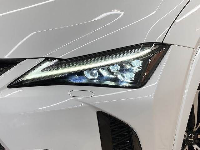 TOYOTA LEXUS UX250H 2023 Image 31