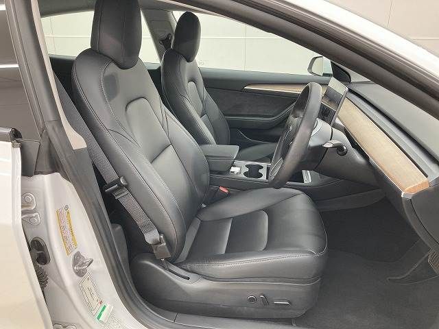 TESLA MODEL 3 2022 Image 31