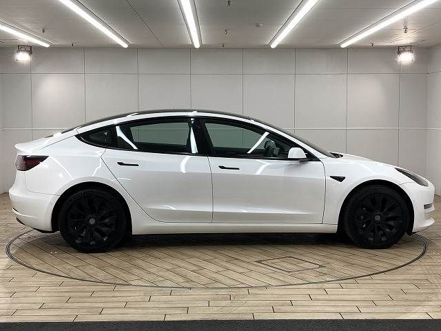 TESLA MODEL 3 2022 Image 31