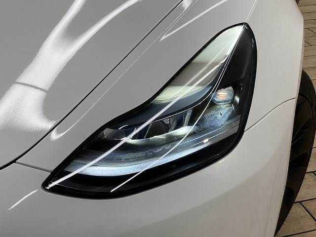 TESLA MODEL 3 2022 Image 31
