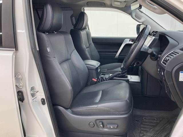 TOYOTA LANDCRUISER PRADO 2022 Image 31