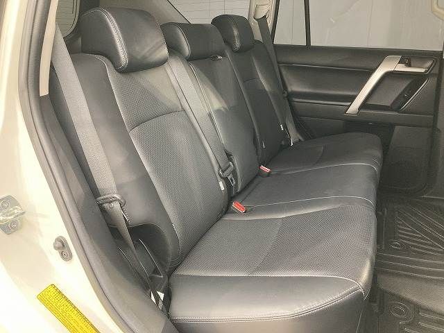 TOYOTA LANDCRUISER PRADO 2022 Image 31