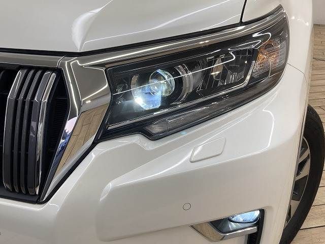 TOYOTA LANDCRUISER PRADO 2022 Image 31