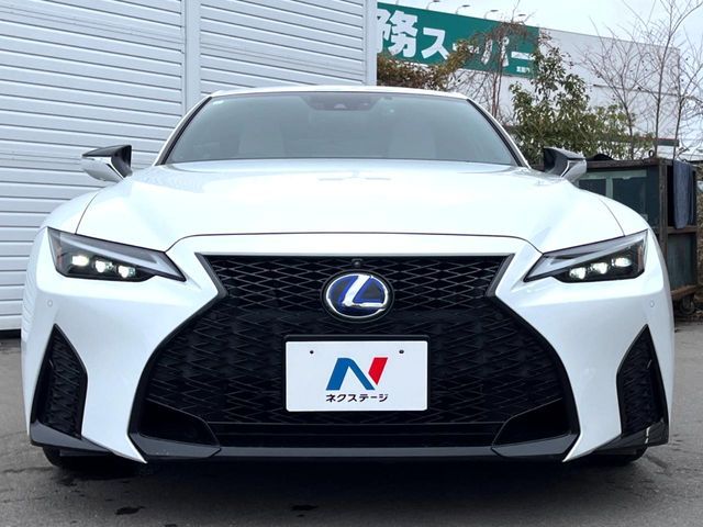 TOYOTA LEXUS IS300H 2021 Image 31
