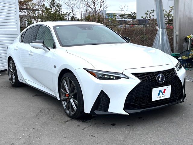 TOYOTA LEXUS IS300H 2021 Image 31