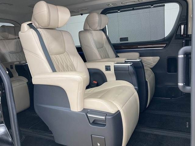 TOYOTA GRANACE 2020 Image 31