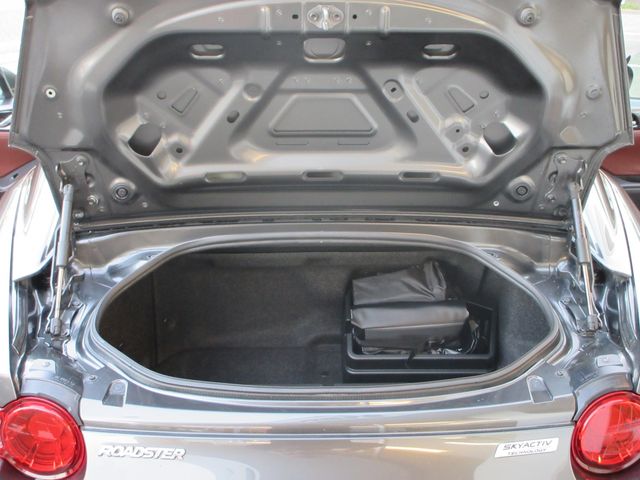 MAZDA ROADSTER RF 2018 Image 31