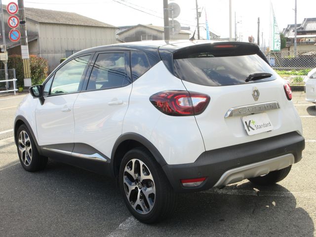RENAULT CAPTUR 2019 Image 31