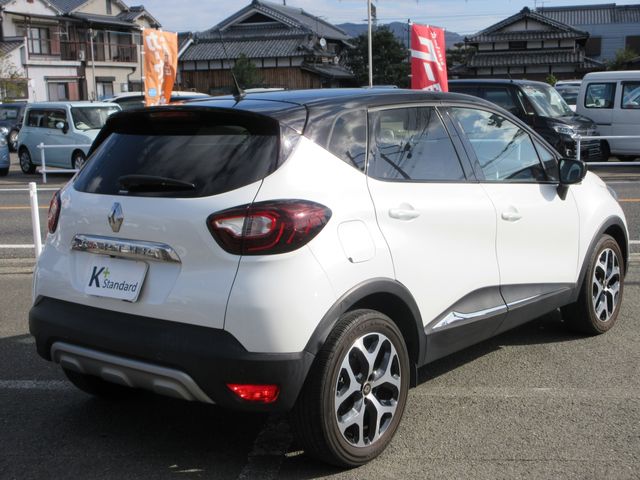 RENAULT CAPTUR 2019 Image 31
