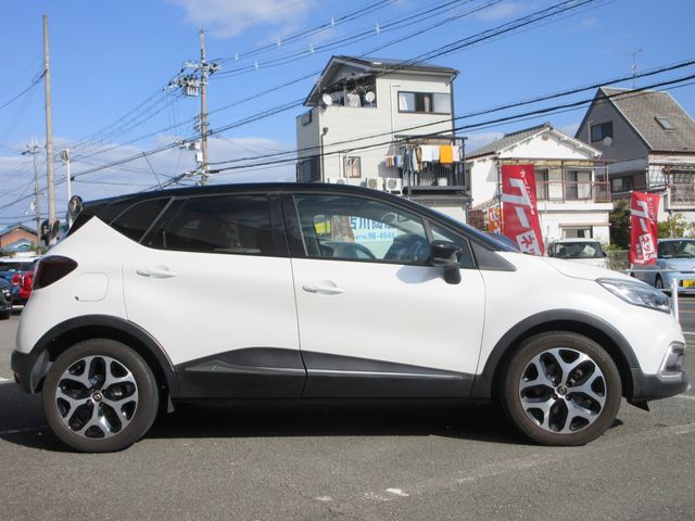 RENAULT CAPTUR 2019 Image 31