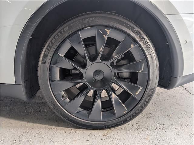 TESLA MODEL Y 2023 Image 31