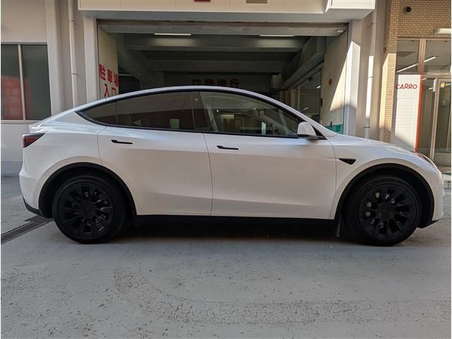 TESLA MODEL Y 2023 Image 31
