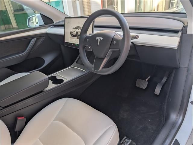 TESLA MODEL Y 2023 Image 31